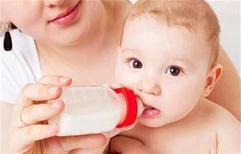 下奶喝水的五个时间点，女生这样做奶水比原来多一倍